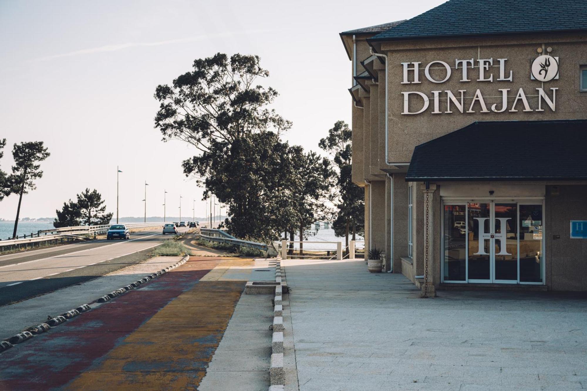 Hotel Dinajan Villanueva De Arosa Εξωτερικό φωτογραφία
